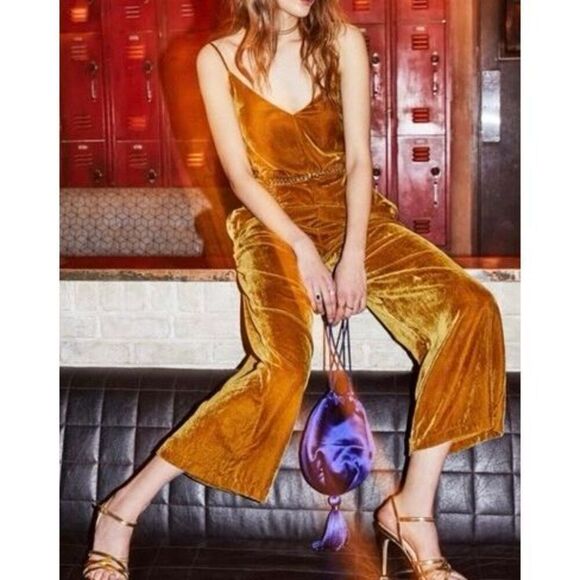 NWT ASTR THE LABEL Hey Hey Hey Velvet Women's Jumpsuit XS - Picture 1 of 12